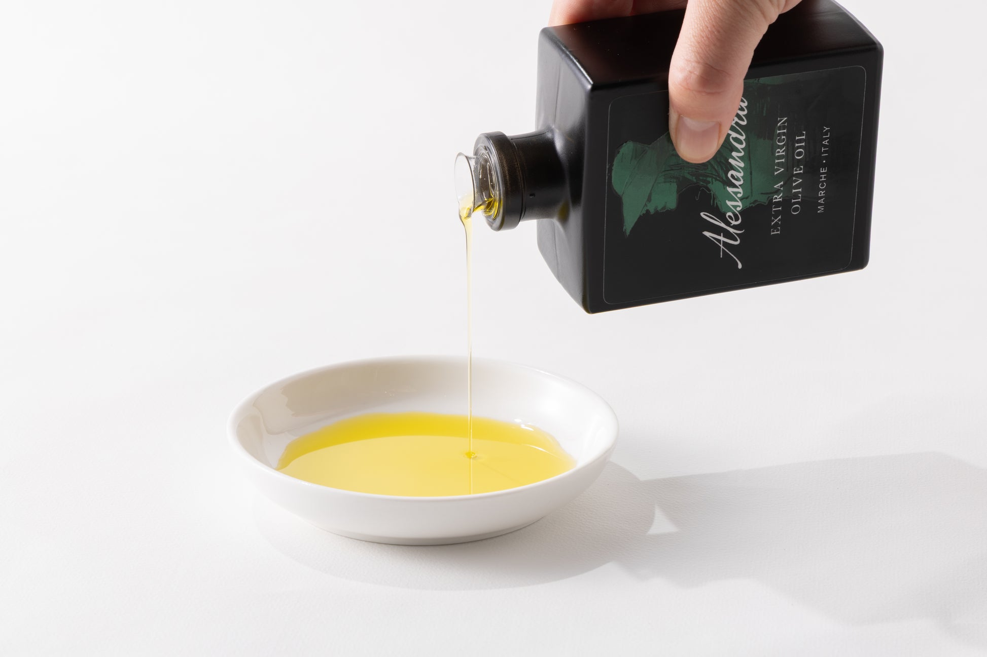 Alessandra Extra Virgin Olive Oil アレッサンドラ エクストラバージン オリーブオイル