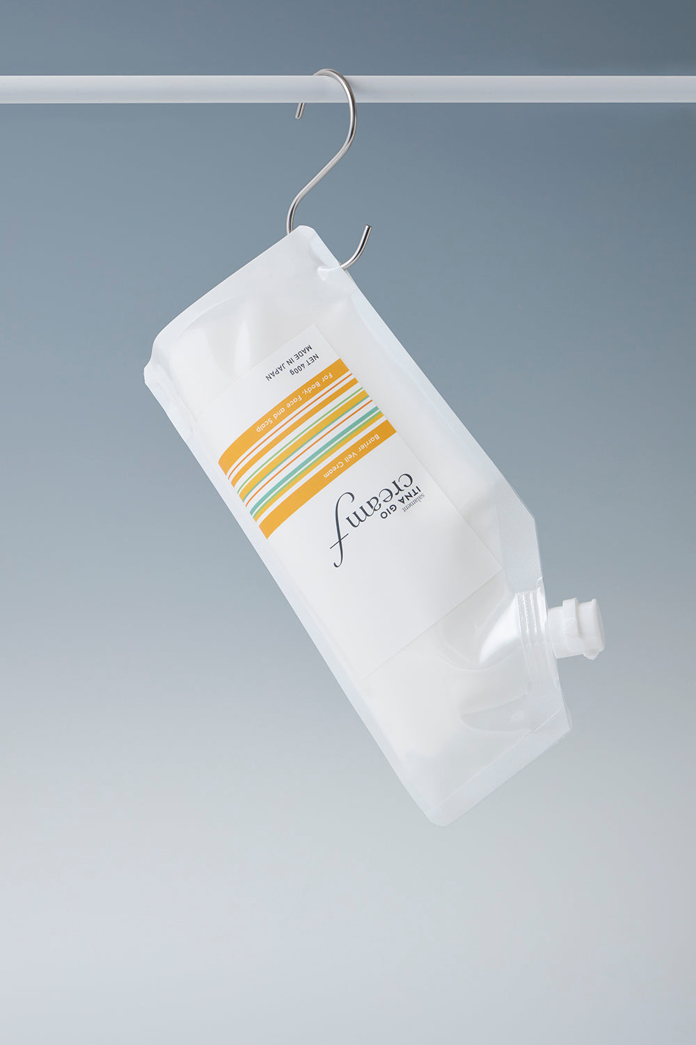 サラメンテ イッタナジオ クリームエフ バリアヴェールクリーム 400g